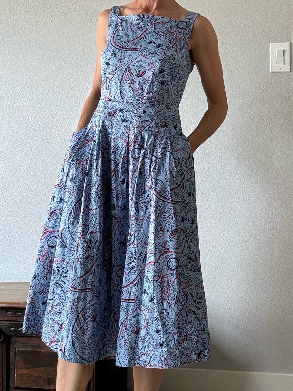 Boden Blue Paisley sundress sz 4 - lined with pockets! Omg! - Picture 6 of 6